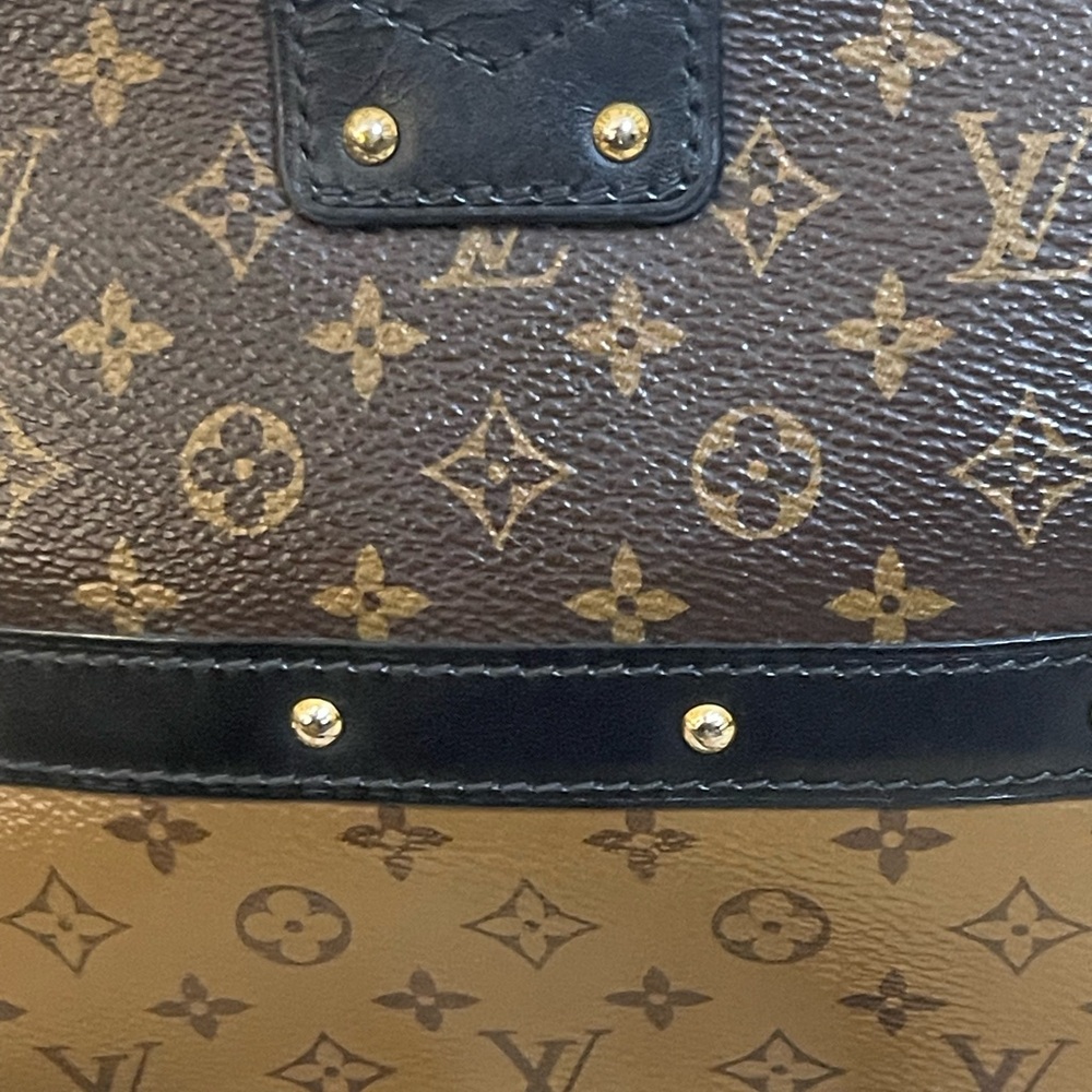 Authentic like new Louis Vuitton reverse monogram trunk crossbody Brown& Black - Picture 5 of 15